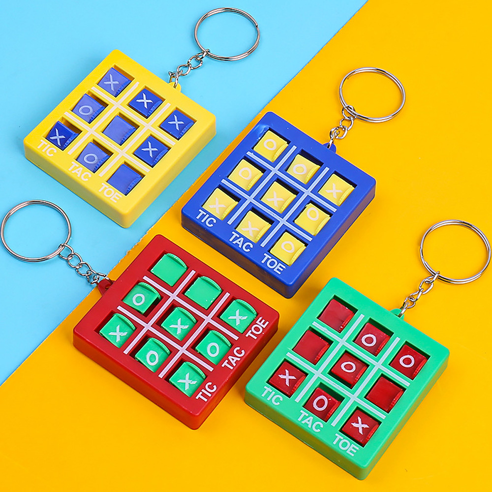 Mini Tic Tac Toe Keychain (Assorted Colors)